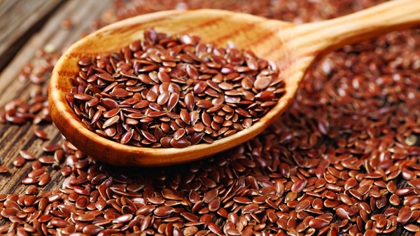 Benefits of Flax Seeds: अलसी के बीज के इस्तेमाल से कैंसर जैसी भयानक बीमारी से मिलेगी मुक्ति