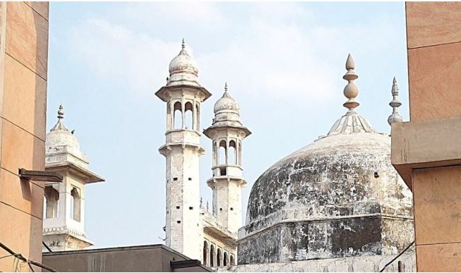 ज्ञानवापी मस्जिद मामले में कोर्ट का बड़ा फैसला, सभी मुकदमों की एक साथ होगी सुनवाई