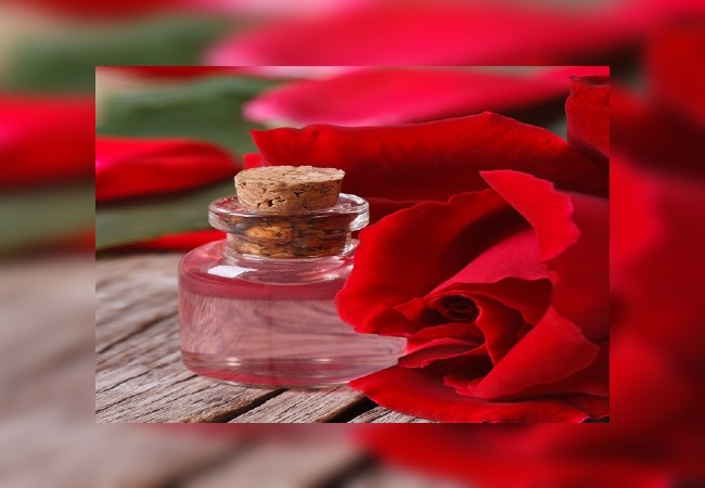 Surprising Benefits of Rose Water