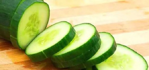 Trick to Identify Bitter Cucumber: ऐसी ट्रिक जिसे देखते ही आप पहचान लेगे ये ‘खीरा है कड़वा’