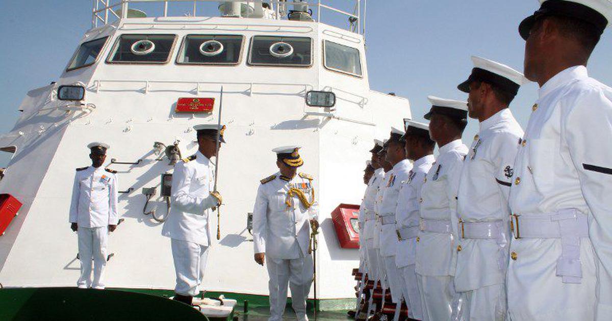 Indian Navy Recruitment: भारतीय नौसेना ने ट्रेड अप्रेंटिस पदों पर निकाली बम्पर भर्ती, ये डिग्री वाले जल्द करें अप्लाई