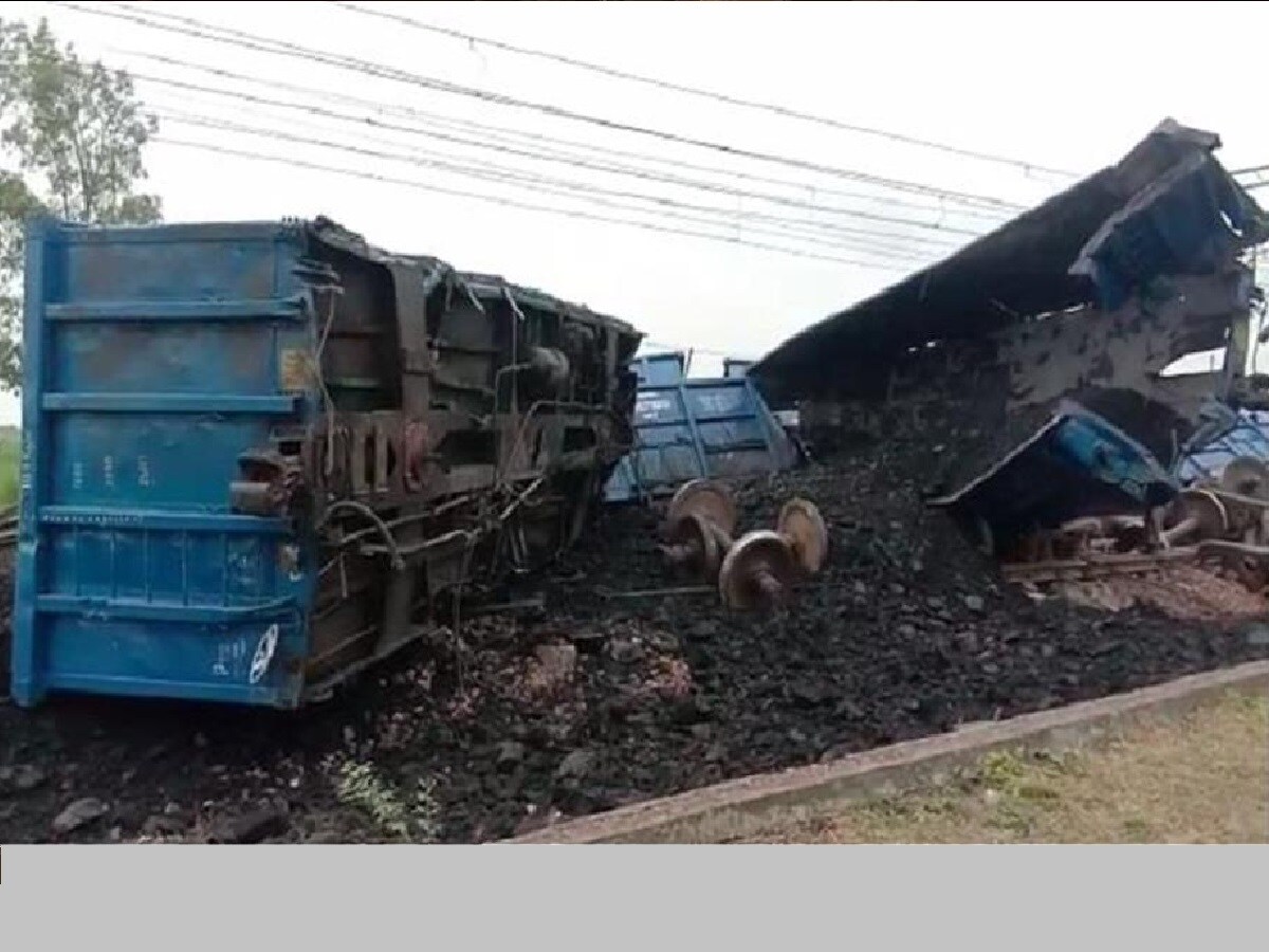 बीना- गुना रेलवे लाइन पर बड़ा हादसा, कोयले से भरी मालगाड़ी के 6 डिब्बों में लगी आग