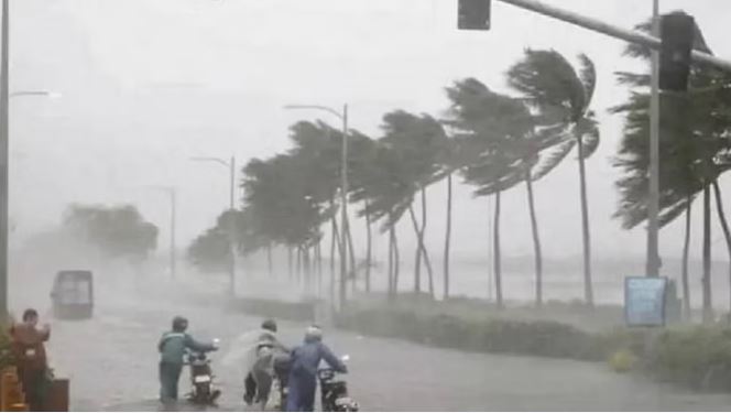 बिपरजोय तूफान यूपी में लेकर आएगा ठंडी हवा, 18 से 21 जून तक मानसून के अनुकूल हालात के संकेत