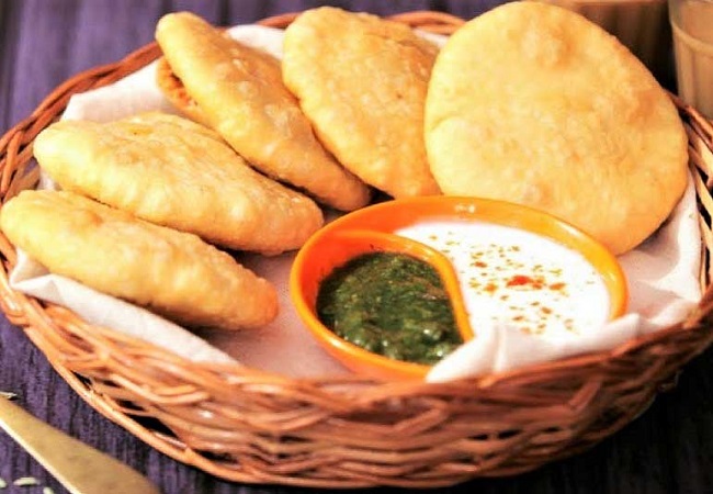 Halwai Style Moong Dal Crispy Kachoris