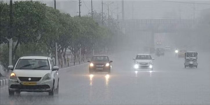 Lucknow Weather Update: लखनऊ में हो रही झमझम बारिश, गर्मी से मिली लोगों को राहत