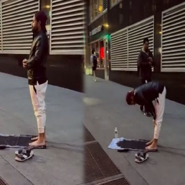 Mohammad Rizwan offering roadside namaz in America