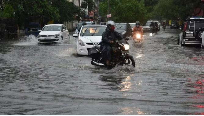 Monsoon Alert in UP : यूपी के इन जिलों में भारी बारिश की संभावना, जानिए अपने जिले के मौसम का पूर्वानुमान
