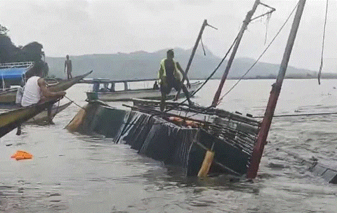 Philippines lake Passenger boat accident: फिलीपींस में खचाखच भरी नाव पलटी, मरने वालों की संख्या 26 हुई