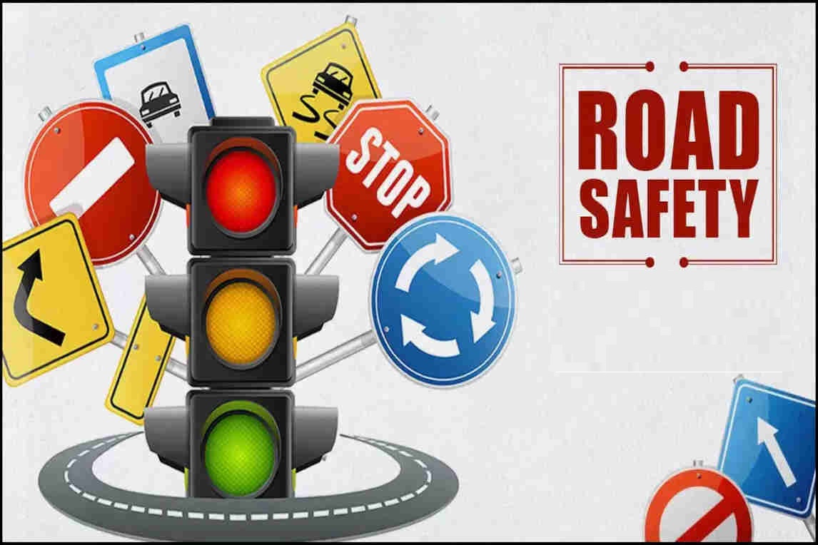 UP News : गाड़ियों के शोरूम में होंगे Road Safety Corner, ग्राहकों दी जाएंगी जरूरी जानकारियां