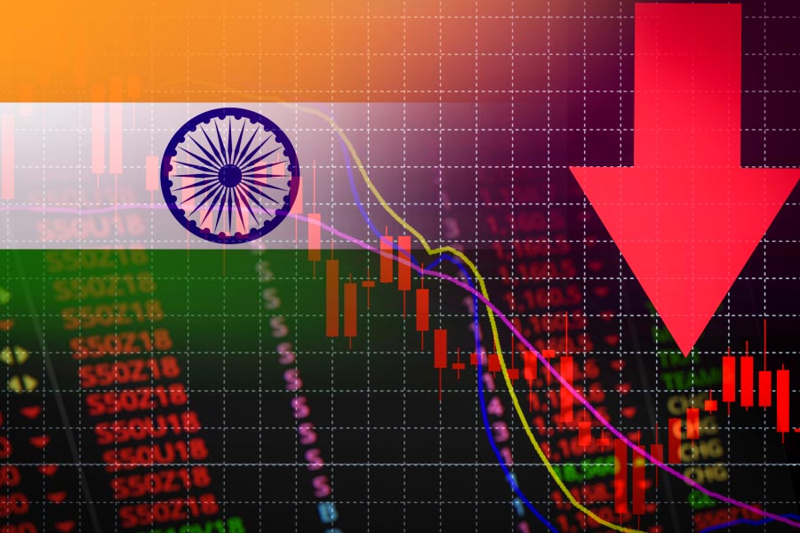 Sensex Closing Bell : ‘महंगाई’ से शेयर बाजार बेदम, सेंसेक्स 800 अंक टूटा, निफ्टी 22550 से नीचे फिसला