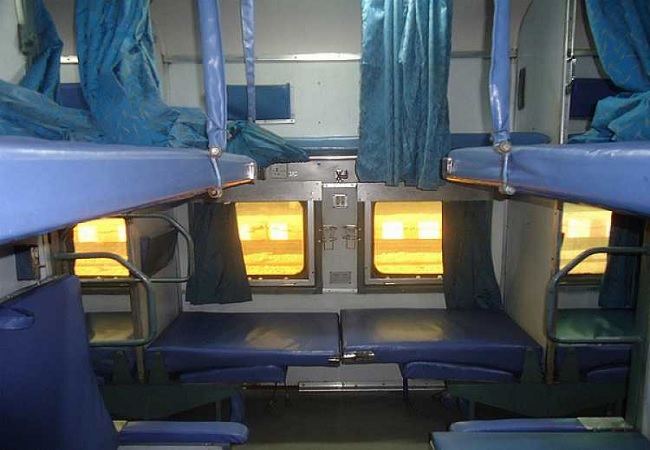 Train Reserved Seat : ट्रेन में अपनी सीट खाली छोड़ी तो हाथ से चली जाएगी बर्थ, जान लें रेलवे के नियम