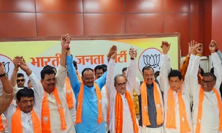 UP News: सपा सरकार में मंत्री रहे साहब सिंह सैनी समेत कई नेता BJP में हुए शामिल