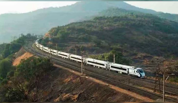 Vande Bharat Express : वंदे भारत ट्रेन के स्टॉपेज की मांग वाली याचिका खारिज,जज ने कहा- सुप्रीम कोर्ट है पोस्ट ऑफिस नहीं
