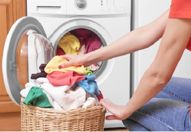 Washing Machine Alert : वॉशिंग मशीन को लेकर लोग अक्सर करते हैं ये 5 गलतियां, मेहनत की कमाई होगी बर्बाद