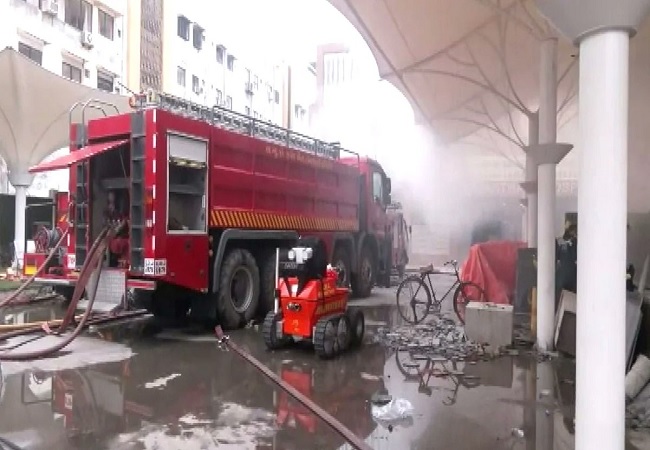 Breaking : अहमदाबाद के 10 मंजिला राजस्थान अस्पताल में लगी आग, 100 मरीजों को सुरक्षित निकाला