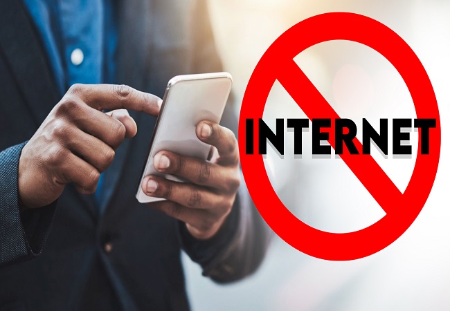 मणिपुर में इंटरनेट से आंशिक पाबंदी हटी, मोबाइल इंटरनेट अभी बंद बैन