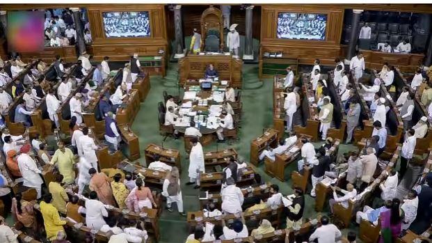 Parliament Monsoon Session: विपक्ष ने लोकसभा में पेश किया अविश्वास प्रस्ताव, स्पीकर ने किया मंजूर