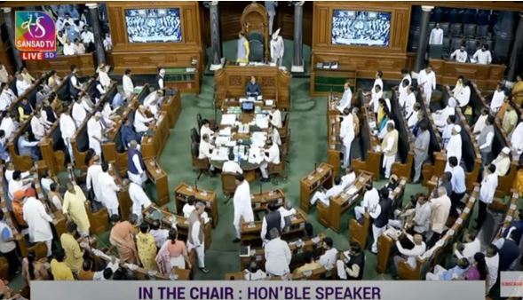 Monsoon Session: संसद की कार्यवाही कल तक स्थगित, मणिपुर हिंसा मामले को लेकर संसद में हंगामा