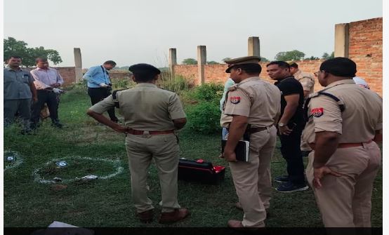 Prayagraj News : बदमाशों ने पुलिस पर फेंके बम, मुठभेड़ में पांच अपराधी गिरफ्तार