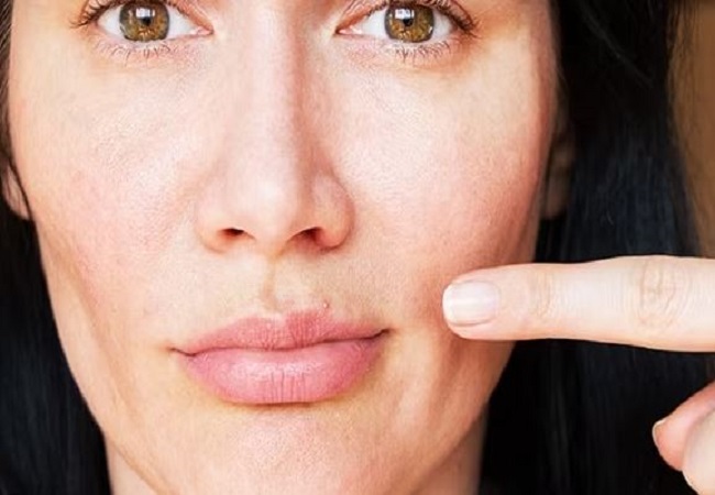 Face Pack for Sensitive Skin: सेंसटिव स्किन वाले लोग इस तरह रखें अपनी स्किन का ध्यान, ट्राई करें होममेड फेसपैक