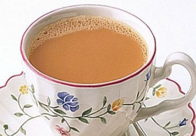 Viral Roasted Milk Tea: सोशल मीडिया में खूब ट्रेंड कर रहा है चाय बनाने का ये एकदम अलग और नया तरीका