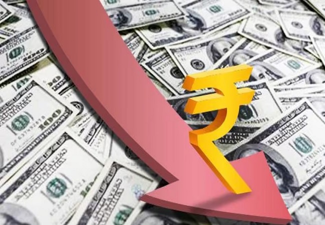 Rupee Vs Dollar : रुपया फिर हुआ धड़ाम, रुपया 10 पैसे टूटकर 83.14 प्रति डॉलर के सर्वकालिक निचले स्तर पर पहुंचा
