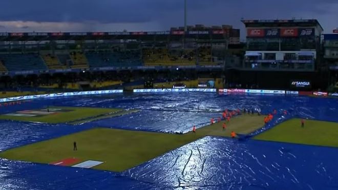Asia Cup IND Vs PAK: भारत और पाकिस्तान के दूसरे मुकाबले में भी बारिश बनी विलेन, क्या रिजर्व डे में खेला जाएगा मुकाबला?