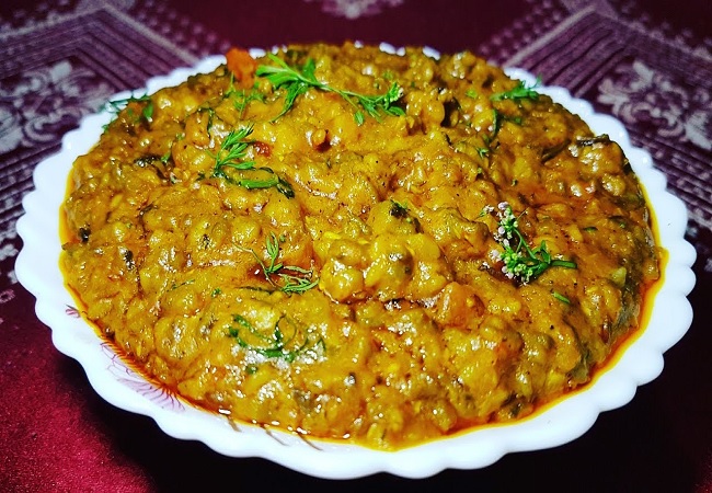 Dal Wali Sabji Recipe: घर पर बनाएं दाल वाली स्वादिष्ट सब्जी, रोटी और चावल से उठाएं लुत्फ