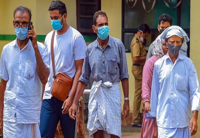 Nipah Virus in Kerala: केरल के कोझिकोड में फैल रहा निपाह वायरस का संक्रमण, दो दिनों तक स्‍कूल बंद