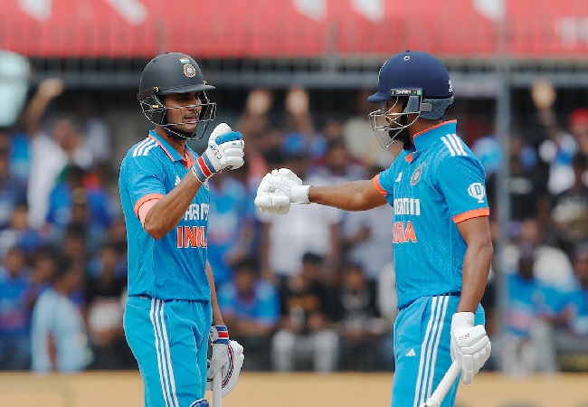 IND vs AUS 2nd ODI Live Update: शुबमन गिल और श्रेयस अय्यर ने खेली शतकीय पारी, मजबूत स्थिति में भारत