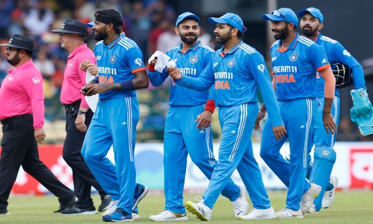 IND vs SL Asia Cup Final: श्रीलंका को 10 विकेट से हराकर भारत बना एशिया कप का चैंपियन