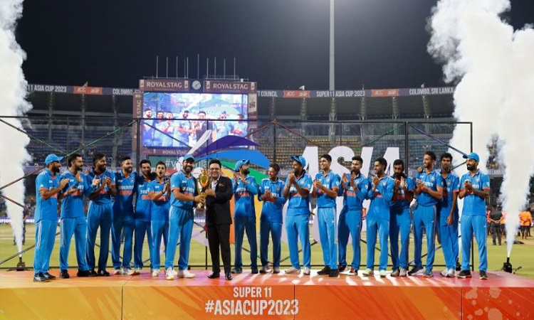 Asia Cup Final 2023: एशिया कप फाइनल में भारत की जीत पर रक्षामंत्री से लेकर सीएम योगी ने दी बधाई
