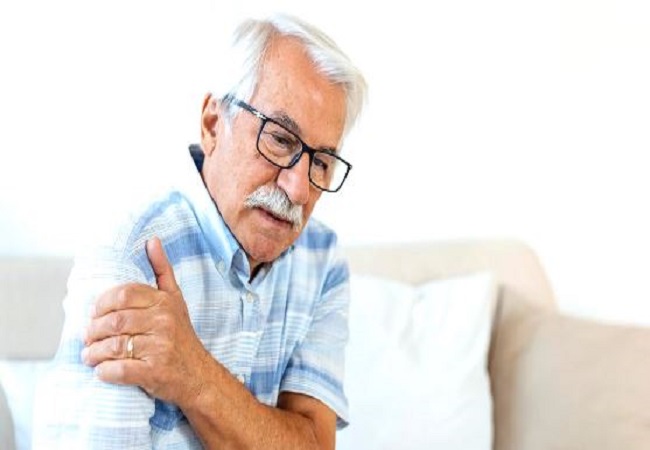 Arthritis Problem: गठिया के दर्द से हैं परेशान, तो इन चीजों का करें सेवन, मिलेगा आराम