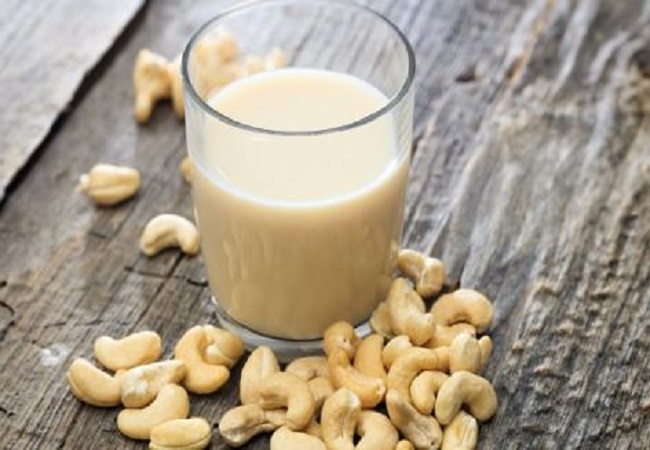 Best benefits of drinking cashew milk