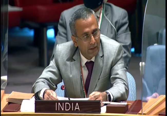 India in UN: इजरायल-हमास युद्ध के बीच भारत ने नागरिक जीवन के नुकसान को लेकर जताई चिंता