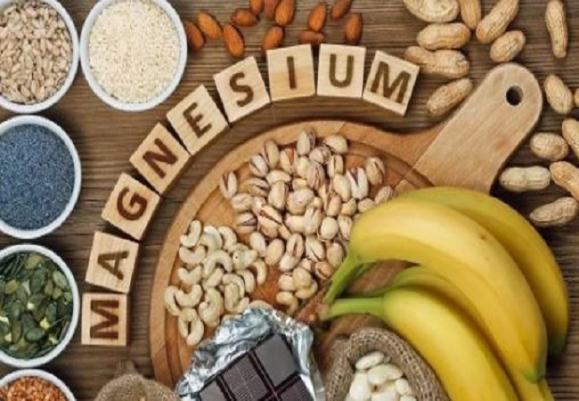 Magnesium deficiency: मैग्नीशियम की कमी से होती हैं शरीर में ये दिक्कतें, छुटकारा पाने के लिए करें इन चीजों का सेवन