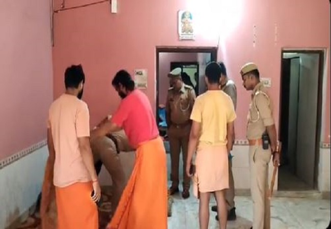 monk was murdered by slitting his throat in Hanumangarhi temple.