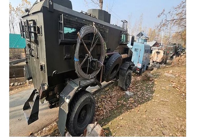 Jammu and Kashmir : कुलगाम में सुरक्षाबलों की बड़ी कामयाबी, मुठभेड़ में लश्कर-ए-तैयबा के 4 आतंकी ढेर