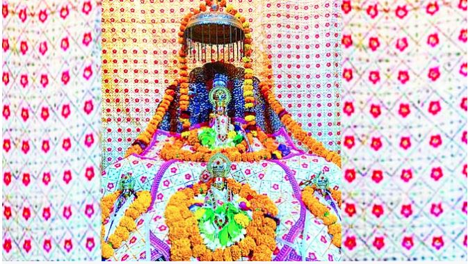 Ayodhya News : रामलला की मूर्ति में भगवान राम के अलावा श्रीहरि के 10 अवतारों के होंगे दर्शन, दुनिया में होगी सबसे अनोखी