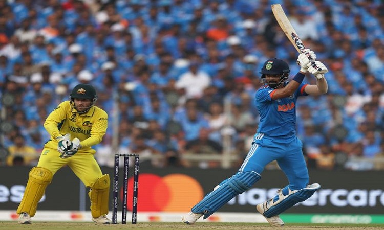 ODI World Cup Final: भारत ने ऑस्ट्रेलिया को दिया 241 रनों का लक्ष्य, कोहली और राहुल ने जड़ा अर्धशतक