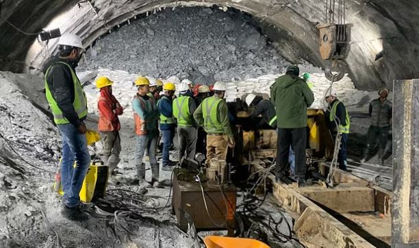 Uttarkashi Tunnel Rescue सुरंग में फंसे श्रमिक जल्द आ सकते हैं बाहर, अंतिम चरण में रेस्क्यू अभियान