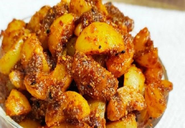 Amla Ka Khatta Meetha Pickle Recipe: घर में बनाएं आंवले का खट्टा मीठा अचार