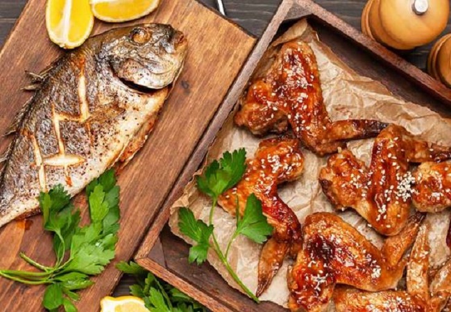 Benefits of eating fish or chicken