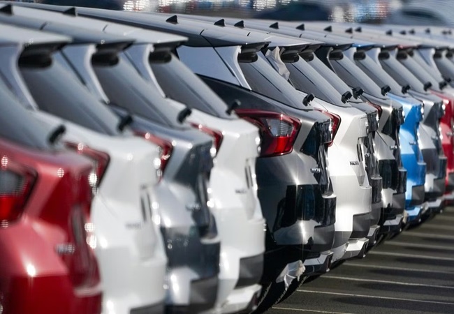 Cars Become Expensive: जनवरी 2024 से महंगी हो जाएंगी इन 4 कंपनियों की कार, देखें पूरी लिस्ट