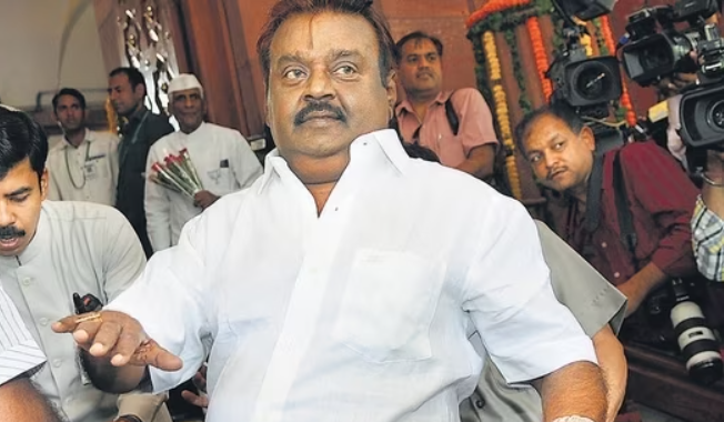 ‘Captain’ Vijayakanth का डीएमडी के मुख्यालय में अंतिम संस्कार किया, दी गई 72 तोपों की सलामी