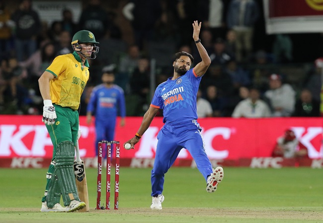 IND vs SA ODI Series: कल से भारत और साउथ अफ्रीका के बीच खेली जाएगी वनडे सीरीज, जानें शैड्यूल से लेकर लाइव स्ट्रीमिंग तक पूरी डिटेल