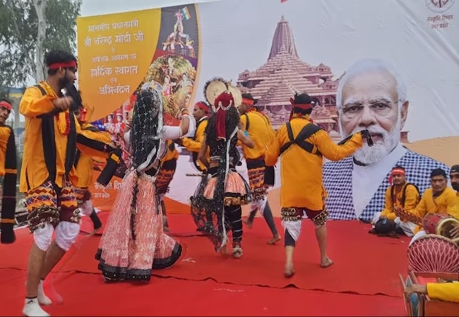 PM Modi Ayodhya Visit: पीएम मोदी के कार्यक्रम में बदलाव, एक घंटे पहले पहुंचेंगे अयोध्या, देखें पूरा शैड्यूल