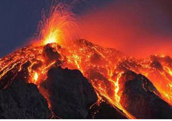 Volcanic eruption in Indonesia : ज्वालामुखी विस्फोट के बाद 11 पर्वतारोहियों की मौत, 22 लोग लापता