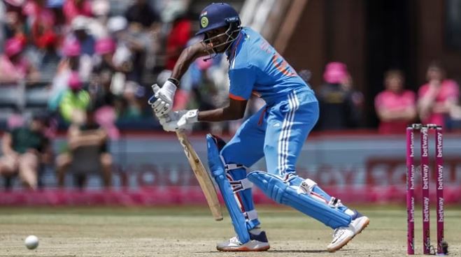 IND vs SA ODI Match: भारत ने दक्षिण अफ्रीका को 8 विकेट से हराया, डेब्यू मैच में साई सुदर्शन ने जड़ा अर्धशतक