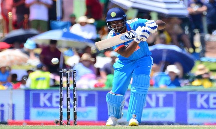 IND vs SA ODI Series: संजू सैमसन ने खेली तूफानी पारी, वनडे करियर में लगाया पहला शतक
